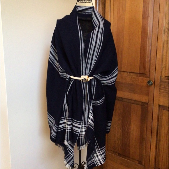 NEW J Crew Soft Blanket Stripe Cape Scarf Windowpane Navy/White - Picture 2 of 7
